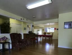 Rose Of Sharon Assisted Living- Valentia House - Gallery Image 2