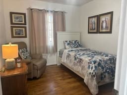 Beachside Guest Home - Gallery Image 6