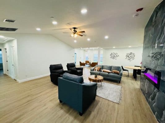 Orchid Care Home - Gallery Image 3