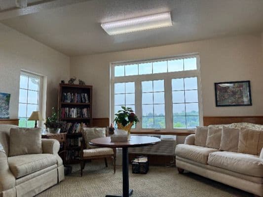 Glarner Lodge - Gallery Image 6