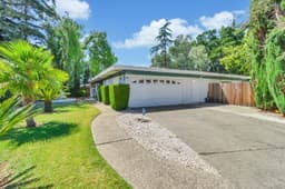 Palm Valley Care Home II - Gallery Image 1