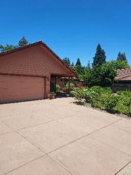 A.R.C. Manor of Folsom - Gallery Image 2