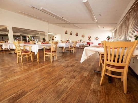 Sherwood Village Assisted Living and Memory Care - Gallery Image 5