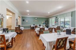 Lynridge Assisted Living & Memory Care - Gallery Image 2
