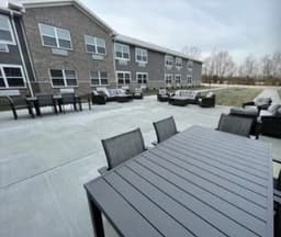 Autumn Trace Senior Communities Bedford - Gallery Image 2