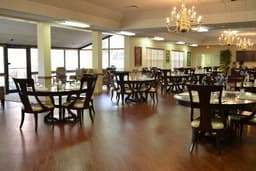 Knollwood Healthcare - Gallery Image 2