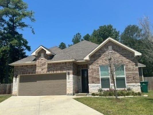 Charlton Park - Arbor Way