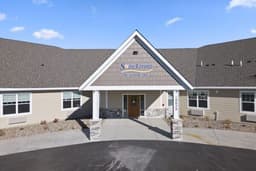 Suite Living of Forest Lake - Gallery Image 1
