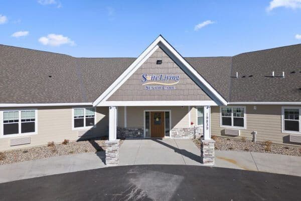 Suite Living of Forest Lake