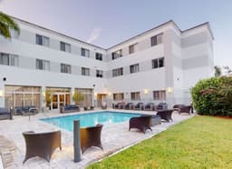 Seaside Hallandale Beach - Gallery Image 2