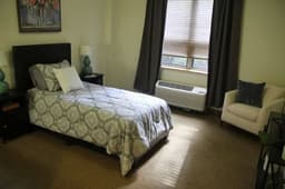 Springfield Rehabilitation And Healthcare  Center - Gallery Image 4